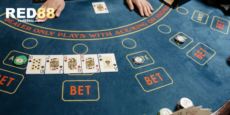 Tips chơi Baccarat hiệu quả, thắng lớn trong mọi ván cược 1 Baccarat là gì?