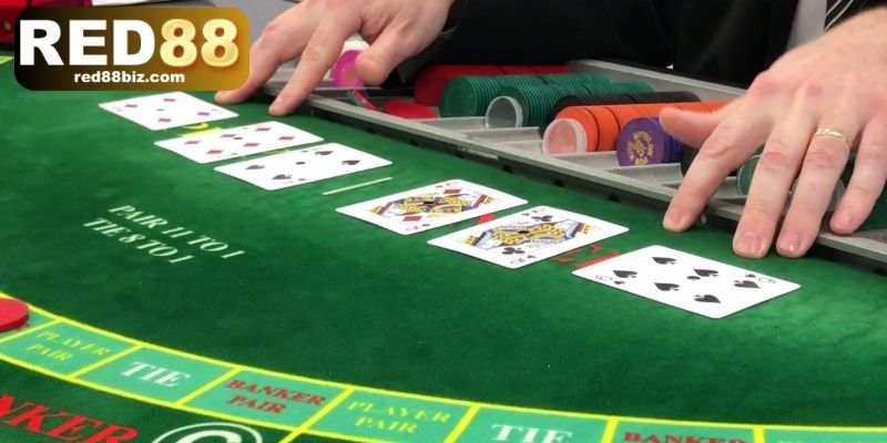 Cách Chơi Baccarat - Hướng Dẫn Chi Tiết Cho Tay Mơ Tại RED88 1 Baccarat là trò chơi cá cược dễ chơi
